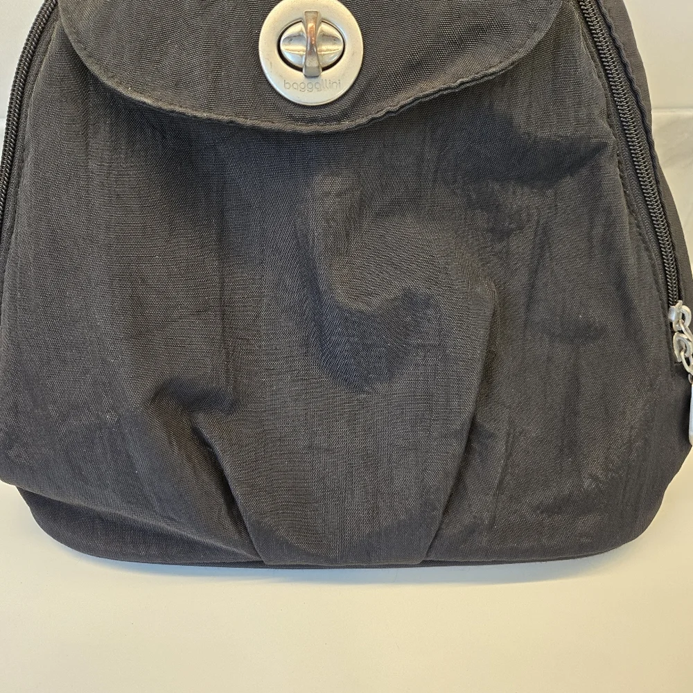 Baggallini Convertible Backpack Black‎ Travel Lightweight Pockets